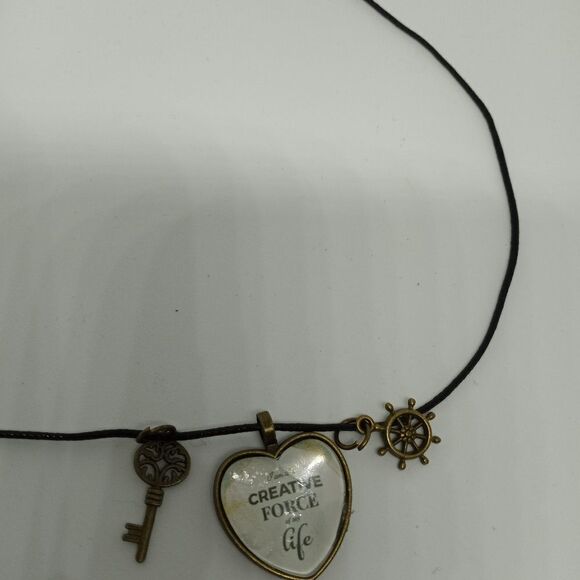 Custommade I am the creative force of my life Black M tee w Glass Heart pendant - Picture 10 of 11